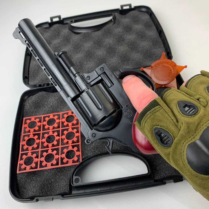 Іграшковий дитячий пістолет на пістонах револьвер пугач для дітей