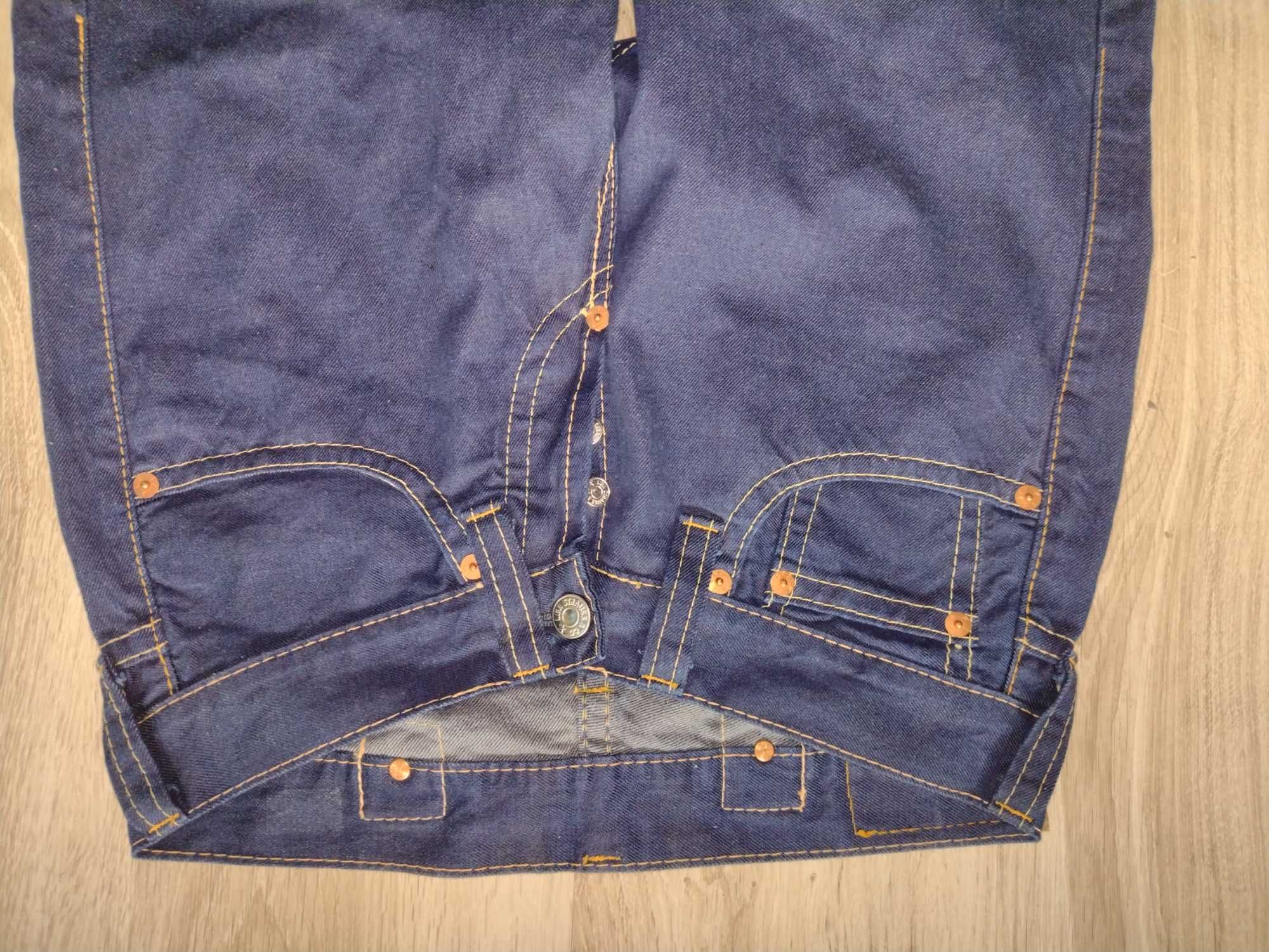 Spodnie Levi's 902 Lot pas 84 nowe