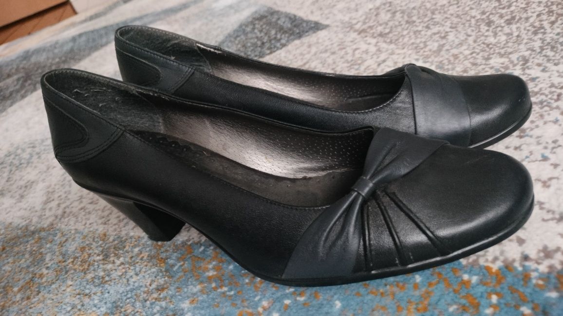 Kostex Buty na obcasie czułenka półbuty 26,5cm skóra