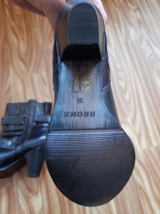 Kozaczki dam.krótkie rozm 38-nowe