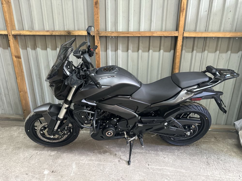 Новий Bajaj Dominar 400