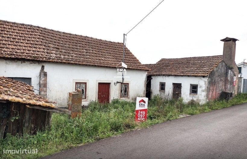 Moradia para Reconstrução em Pinhel, Ourém!