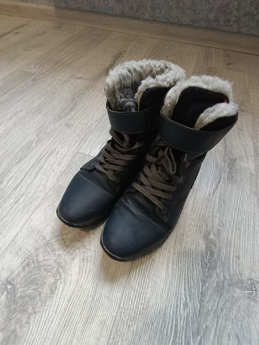 Ботінки для підлітка