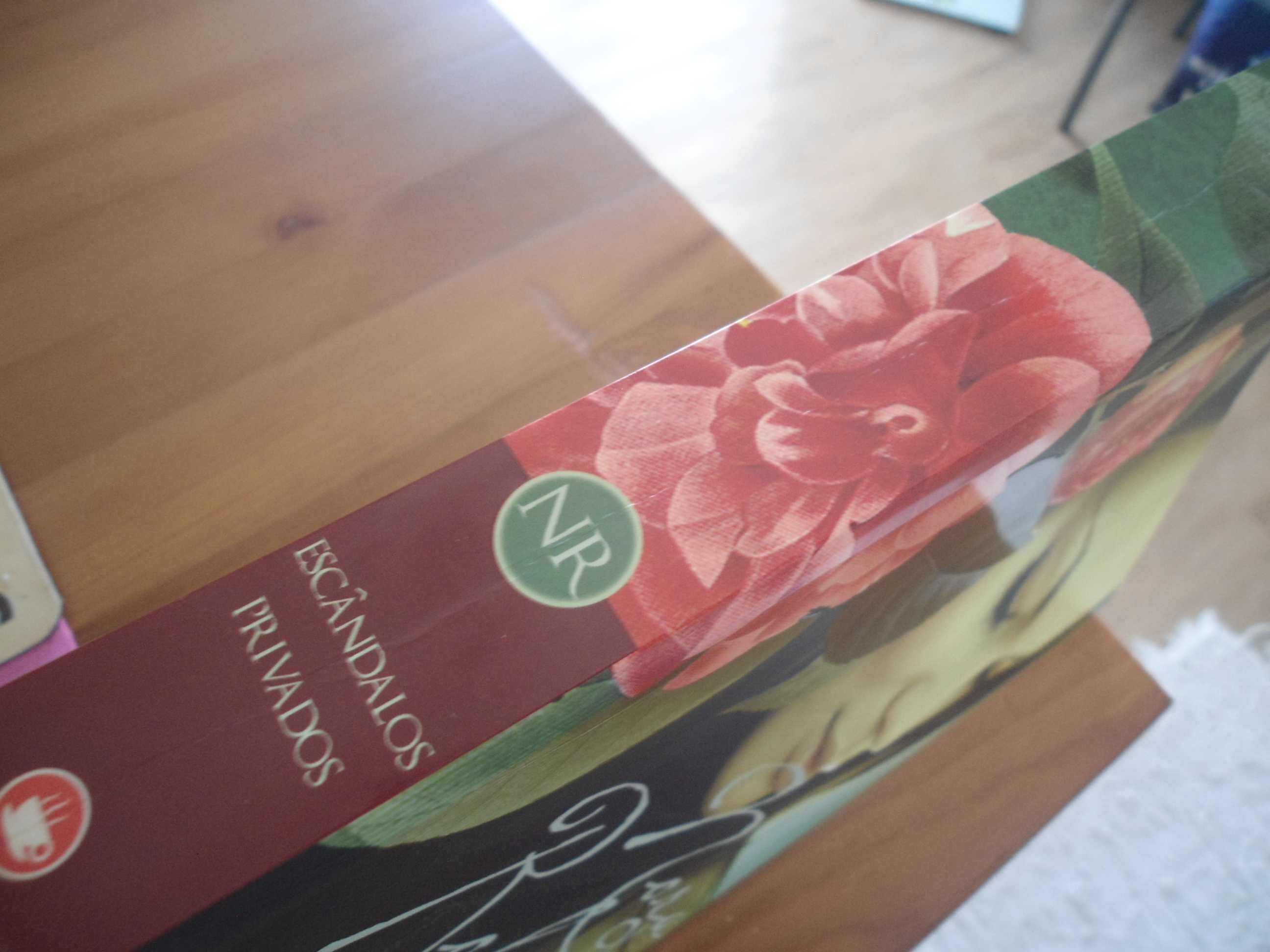 Escândalos Privados por Nora Roberts