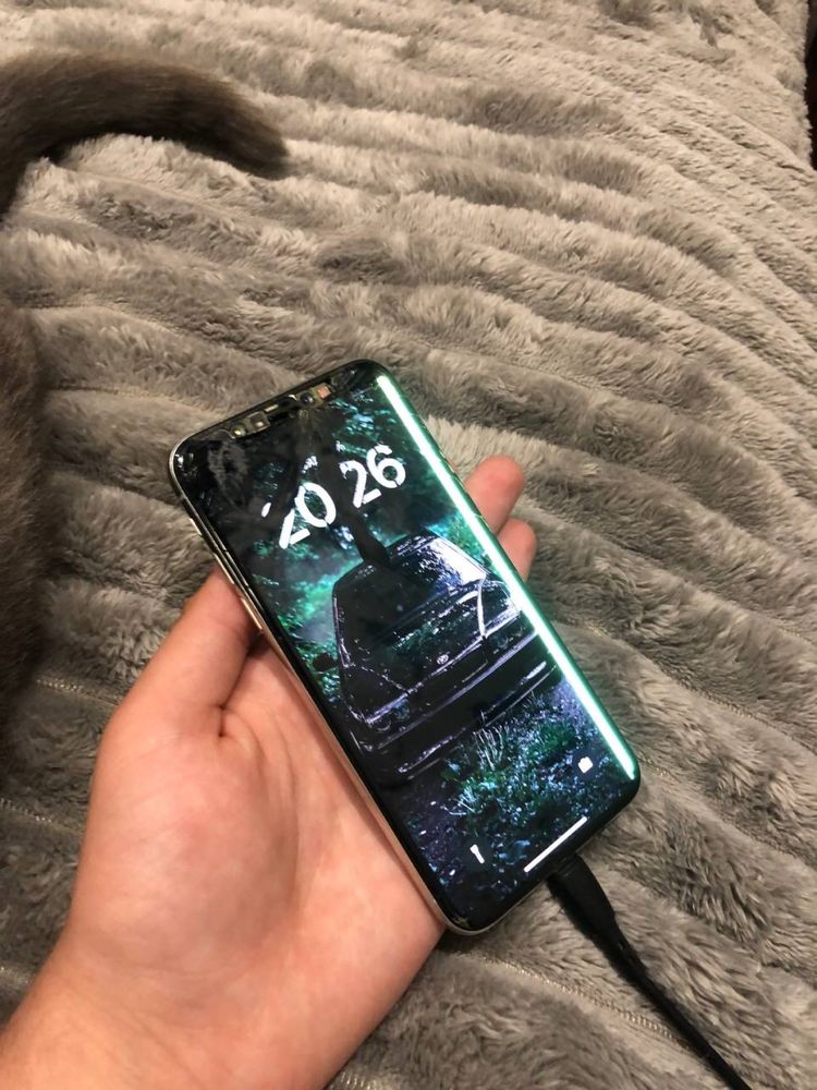 Продам Iphone X 64gb