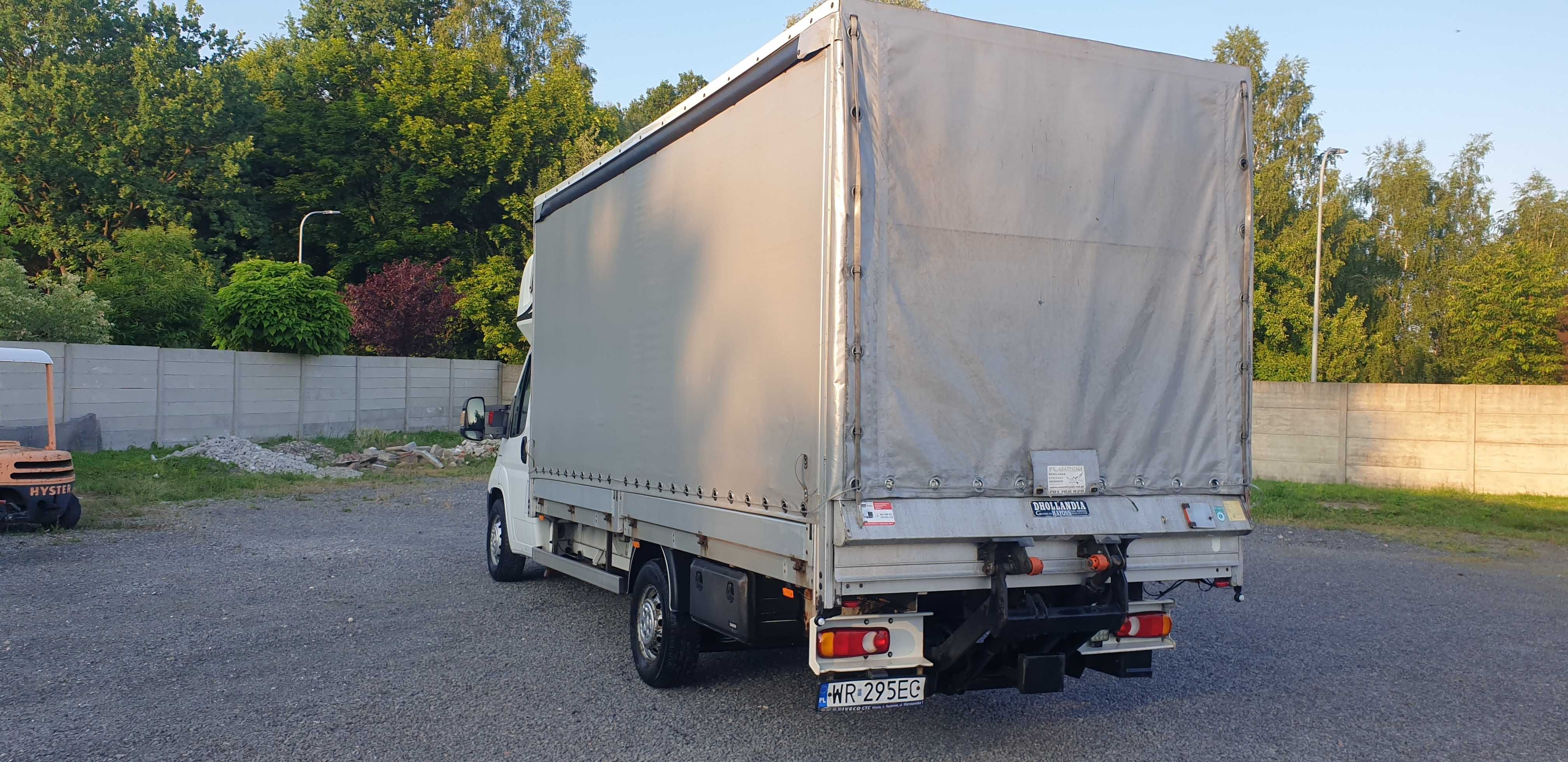 Wynajem  busów 8- 10 palet z windą plandeka. Wypożyczalnia bus Radom