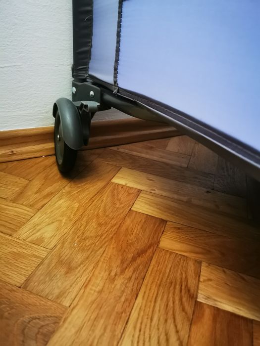Kojec Lionelo szary kółka Lenę