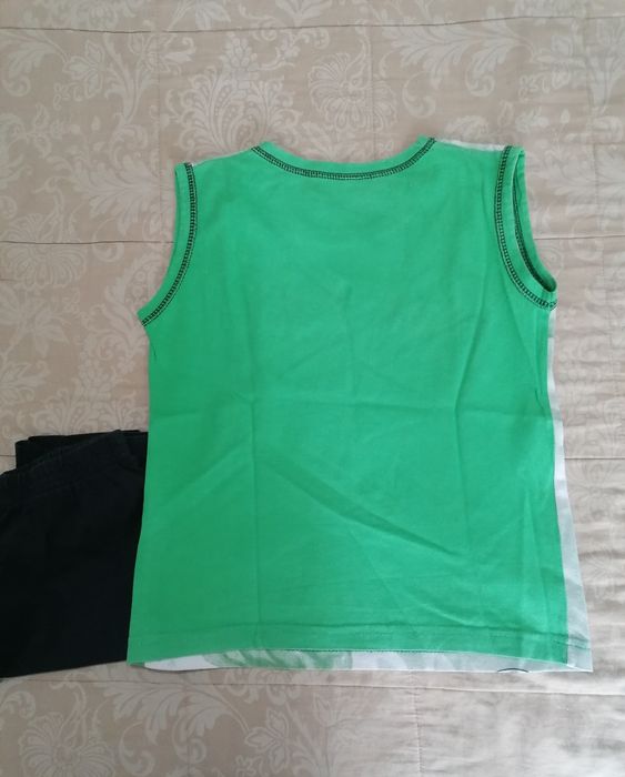 Conjunto t-shirt e calções 5-6A