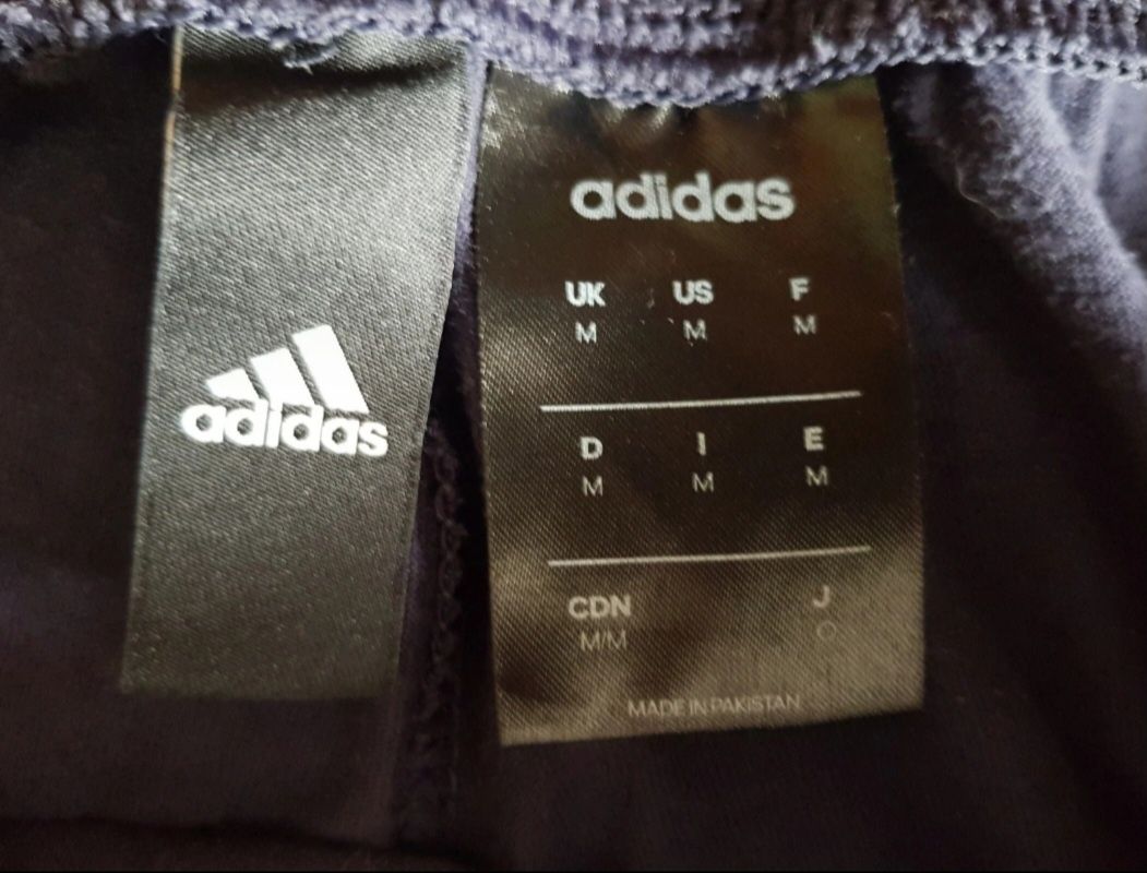 Calções Adidas - tamanho M