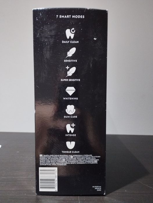 Электрическая зубная щетка Oral-B iO 10 Black