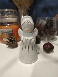 Figurka mała anioł dewocjonalia porcelana