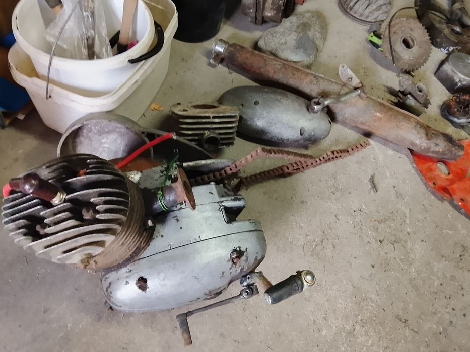 Sprzedam części WSK Romet