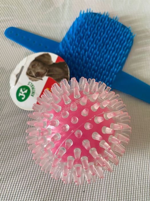 Іграшка для собаки і масажер