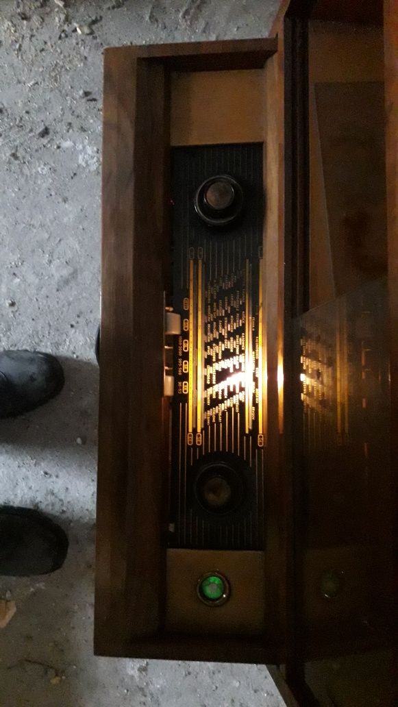 Stary barek, szafka prl, radiola