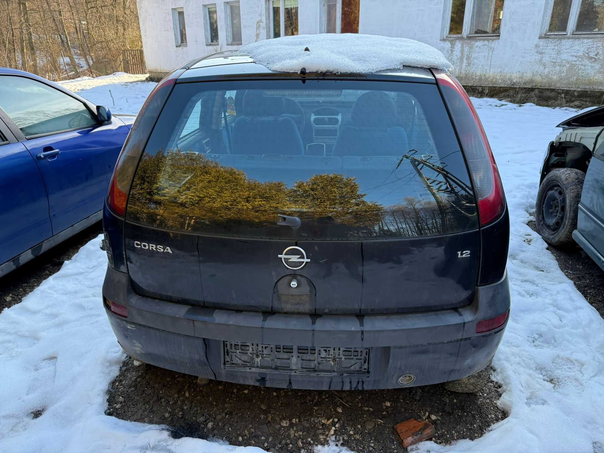 Opel Corsa C na części  maska/drzwi/klapa bagażnika/belka/skrzynia/itp