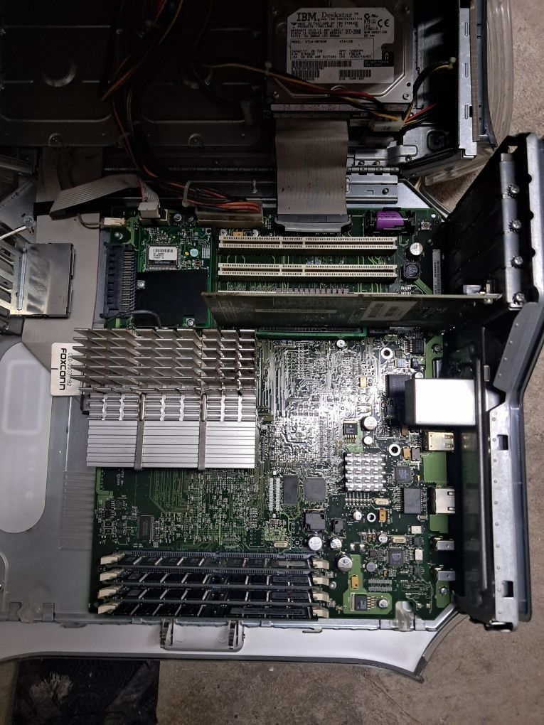Power Mac G4 apple