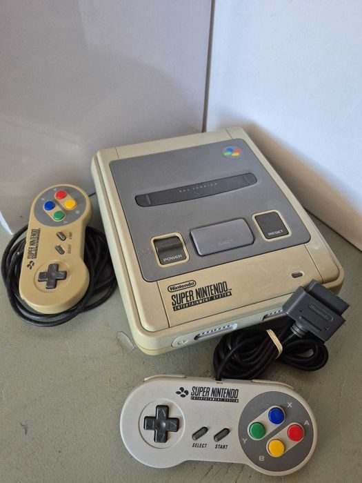 Super Nintendo SNES + 2 comandos