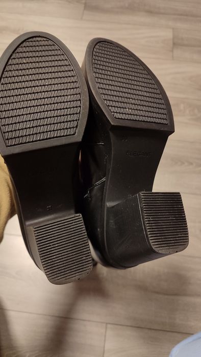 Шкіряні,зимові чоботи