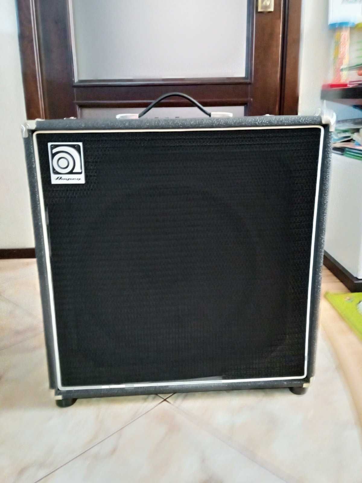 Басовий комбік AMPEG BA115