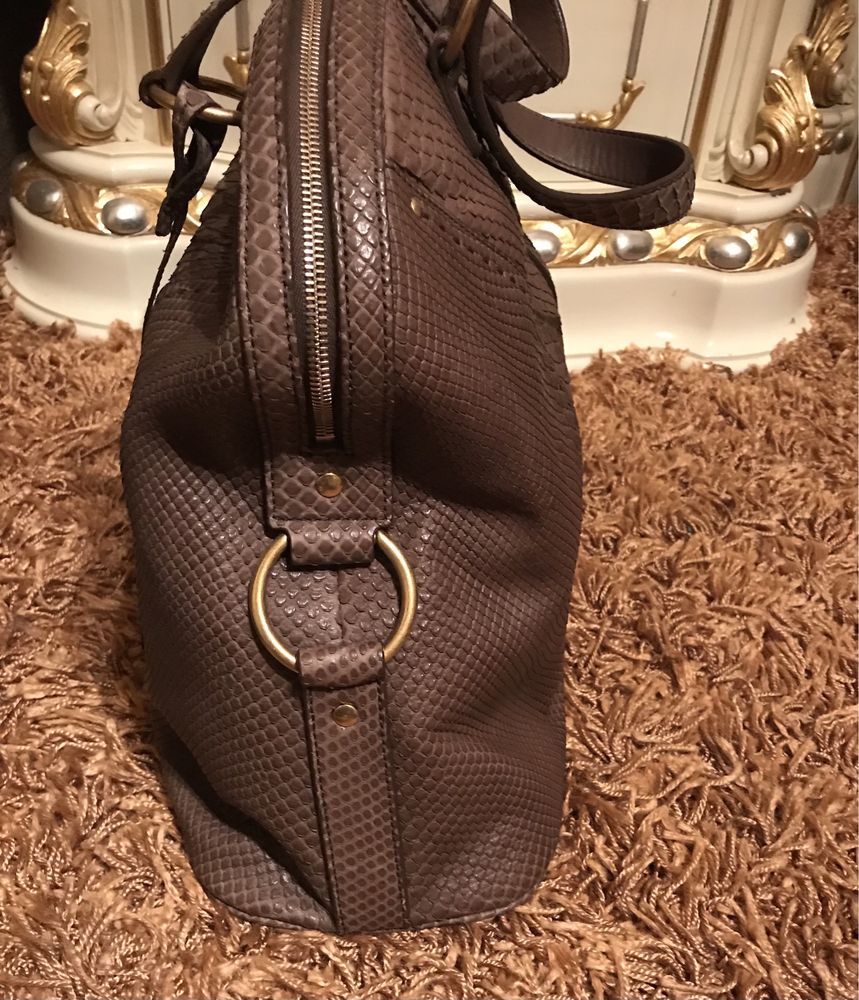 Сумка «Yves Saint Laurent», модель «MUSE», оригинал.