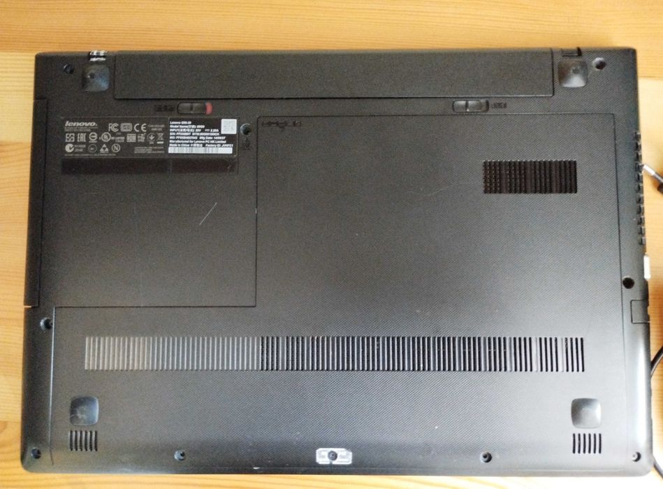 Laptop Lenovo G50-30 15,6 " Intel Celeron N 4 GB, uszkodzony