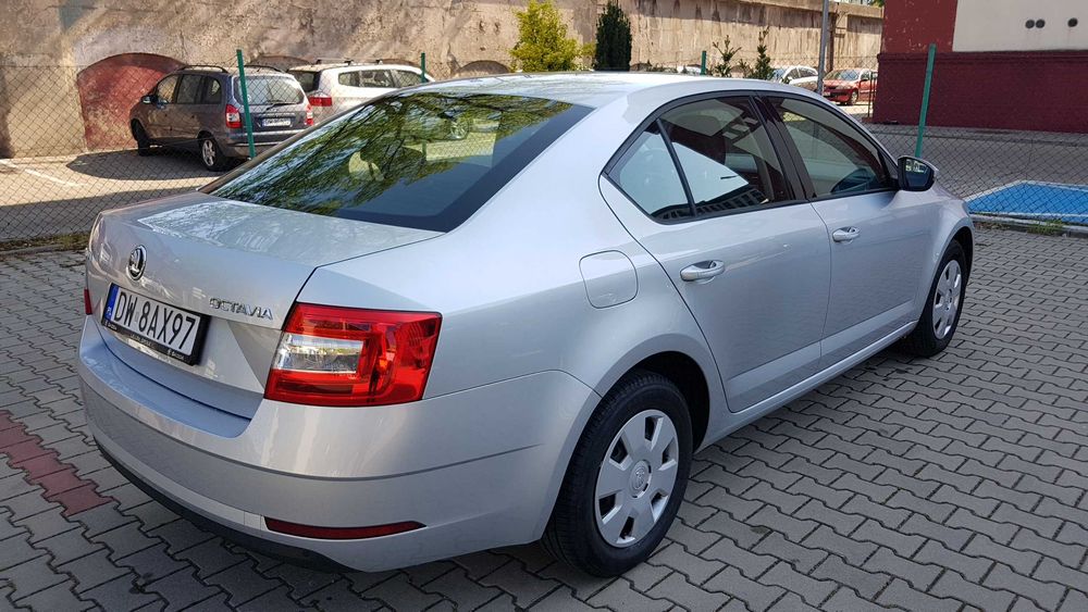 Skoda Octavia, Wynajem długoterminowy samochodów, wypożyczalnia aut