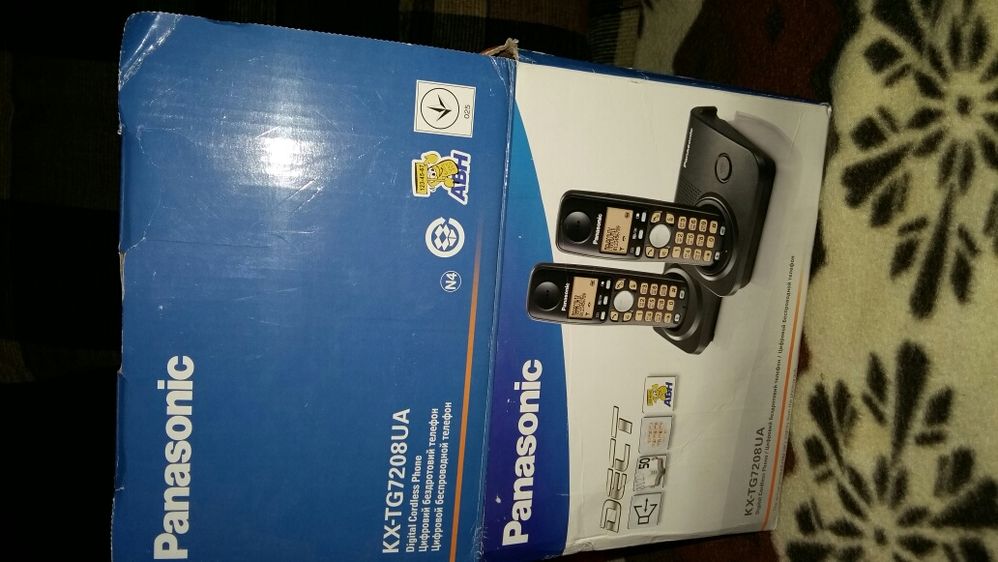 Продам або обміняю цифровий телефон Panasonic KX-TG7208UA