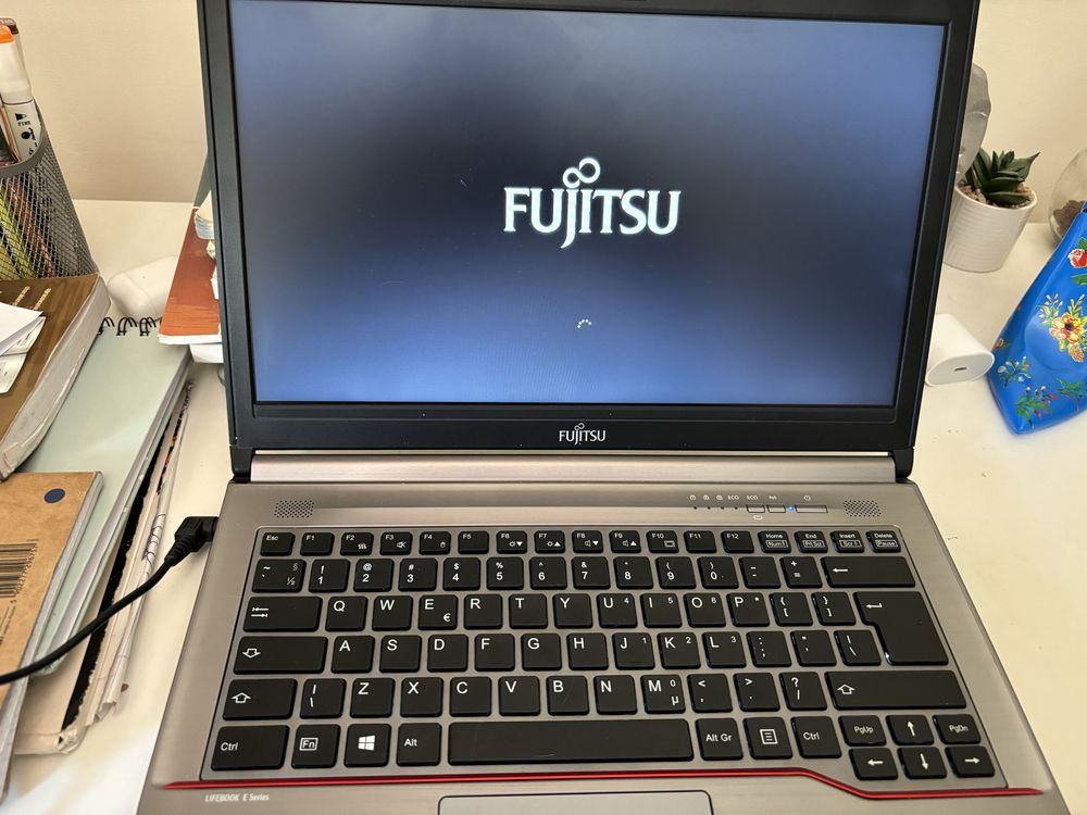 Laptop Fujitsu lifebook E746 14”