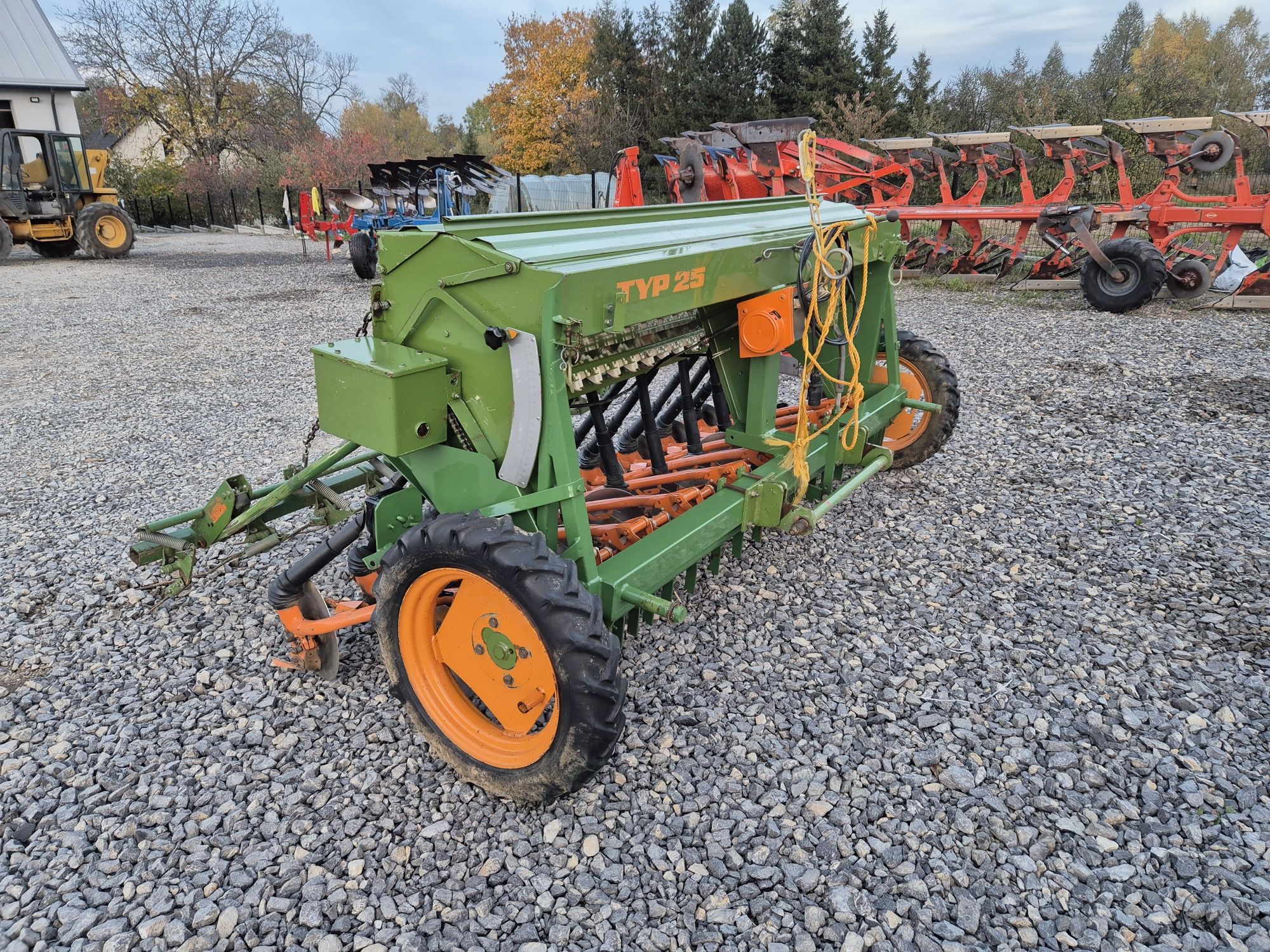 Amazone 2.5m  D7 D8  Special siewnik talerzowy  Ładny stan. Ścieżki !
