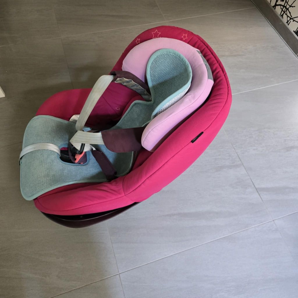 Zestaw Fotelik Maxi Cosi nosidełko 0-13kg, fotelik Pearl 9-18kg + baza