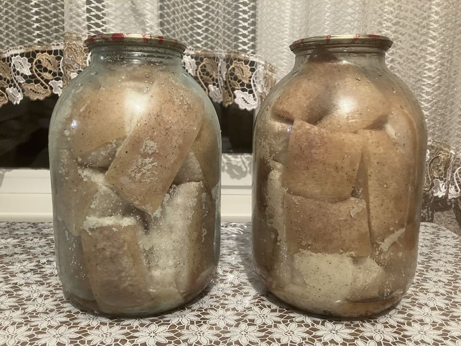Домашне сало в банках