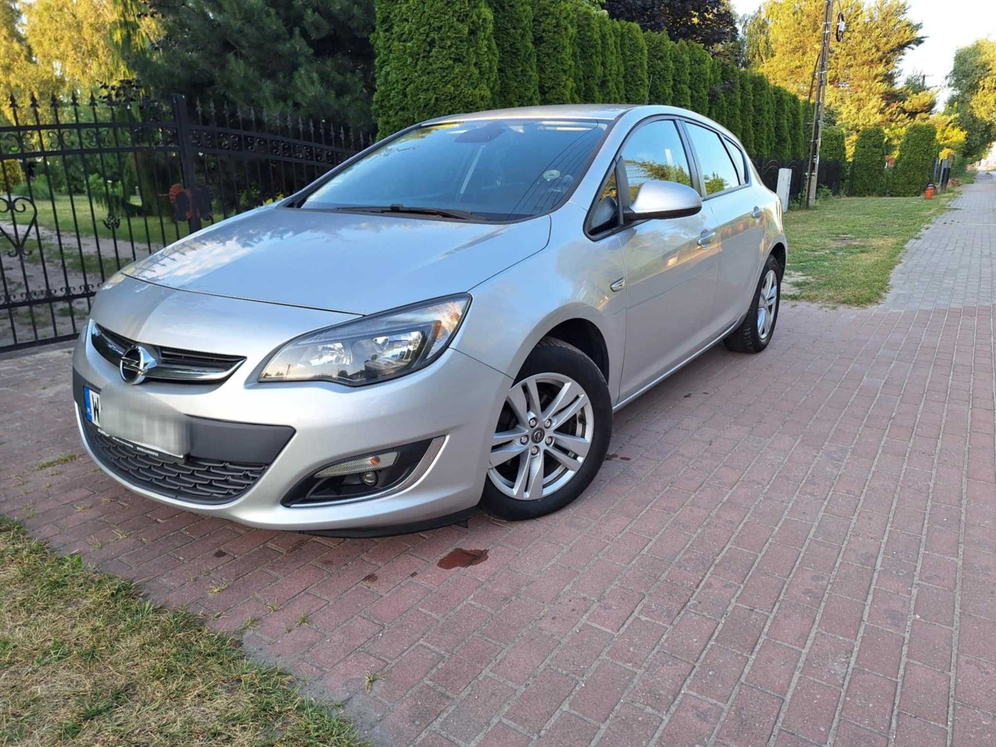 Sprzedam Opel Astra 2013r , 1.4 benzyna