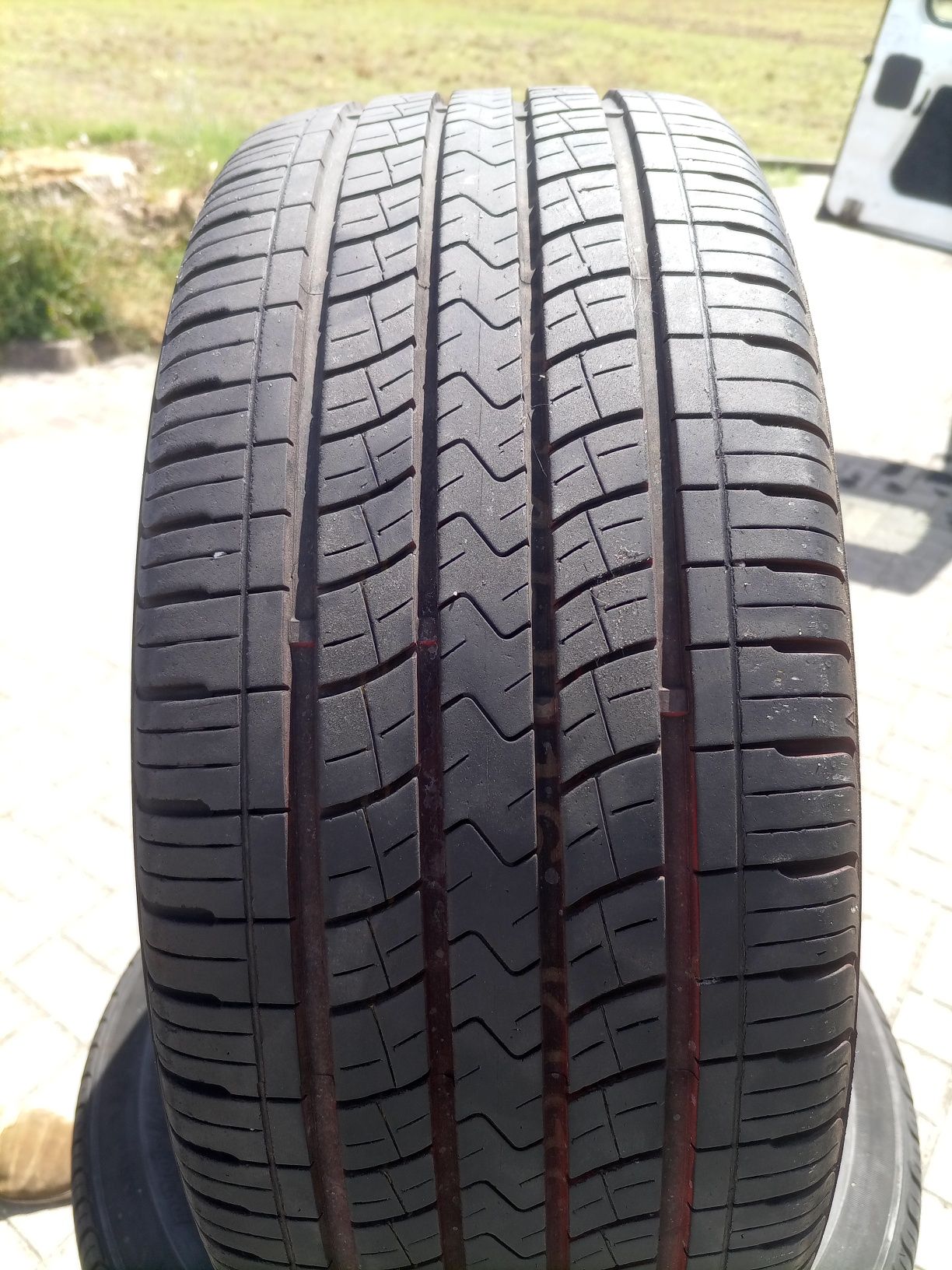 Vendo 2 Pneus 205/45 R16