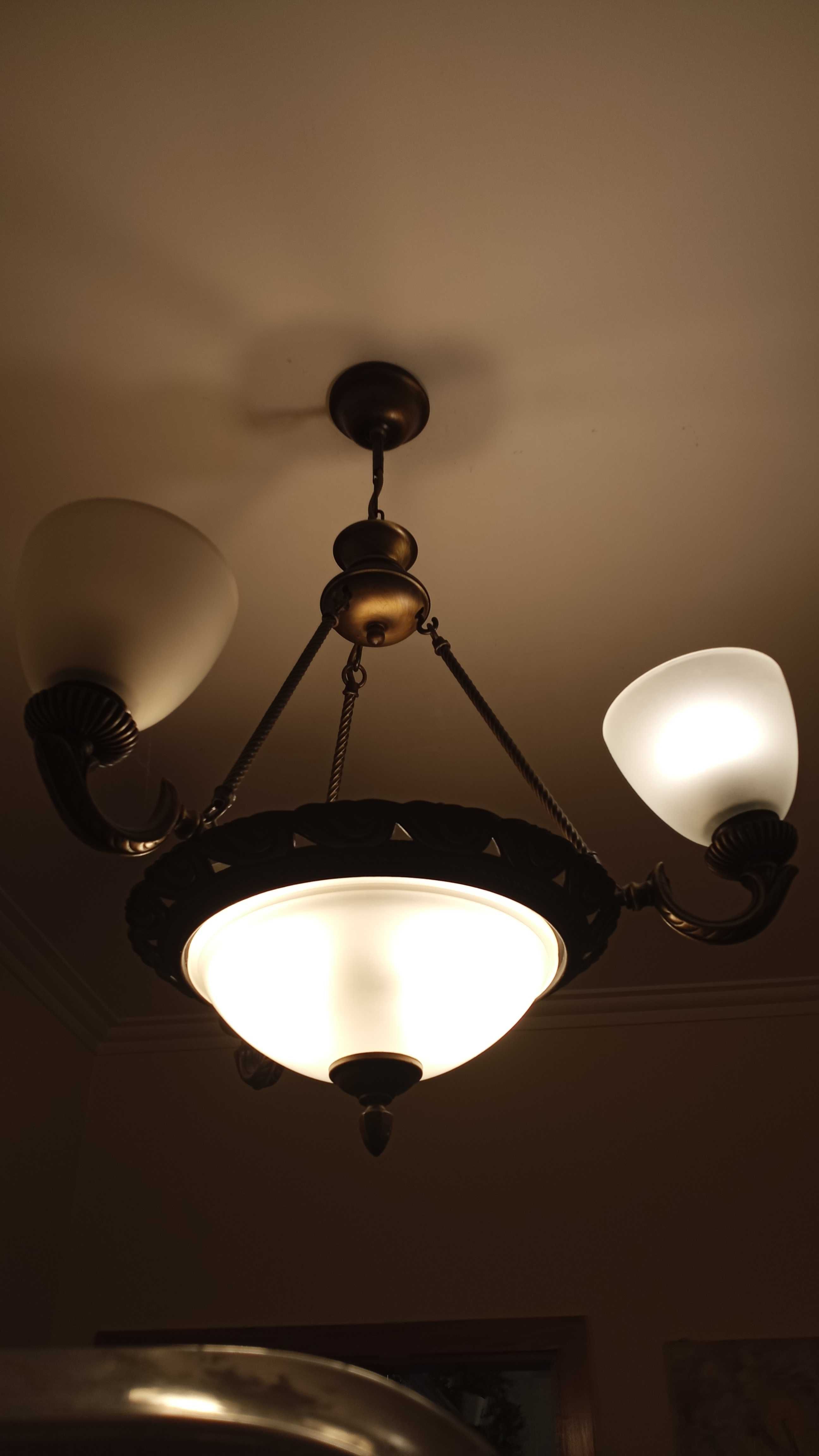 Candeeiros de tecto suspensos, vintage, com abajures em vidro fosco