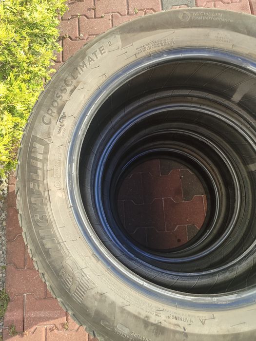 Opony wielosezonowe Michelin 215/60R17
