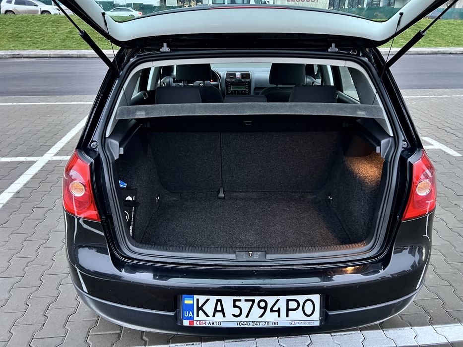 VW Golf 5 1.6 FSI, автомат, бензин - 198 000 км