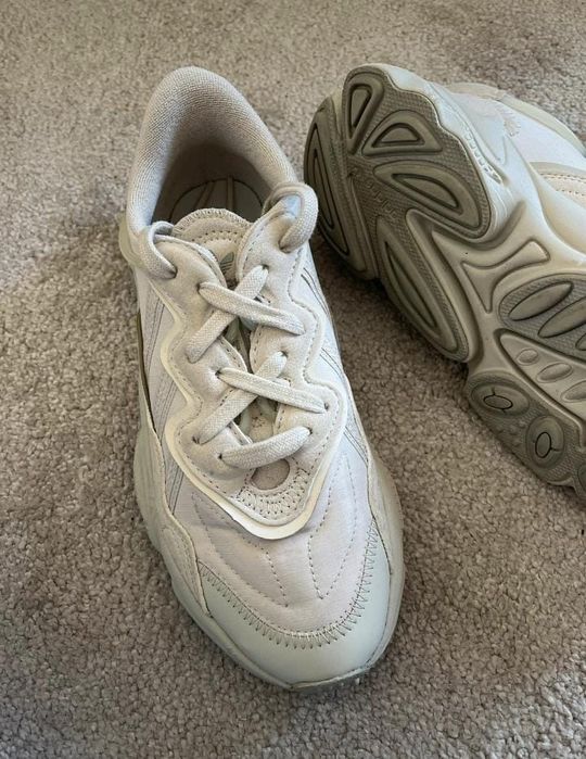 Sapatilhas Adidas Ozweego