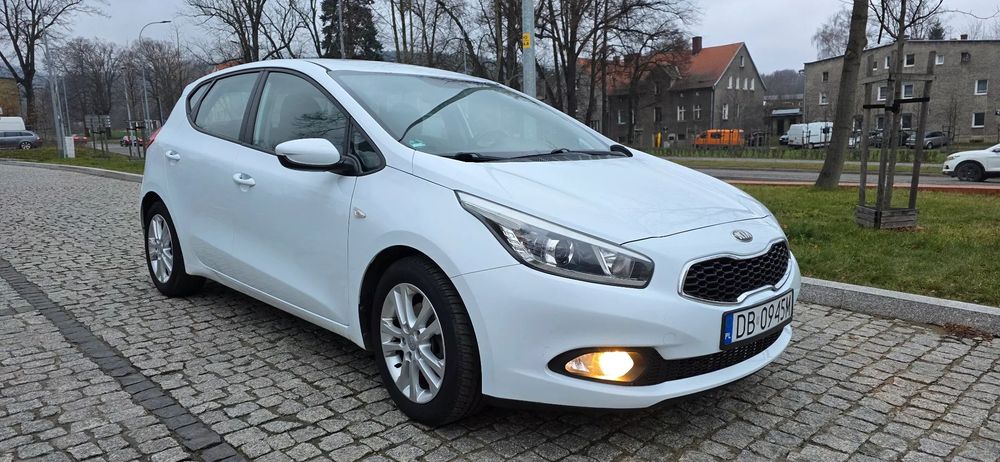 Kia Ceed *1.4 Benzyna*Klima*Grzane Fotele*Bezwypadkowy!