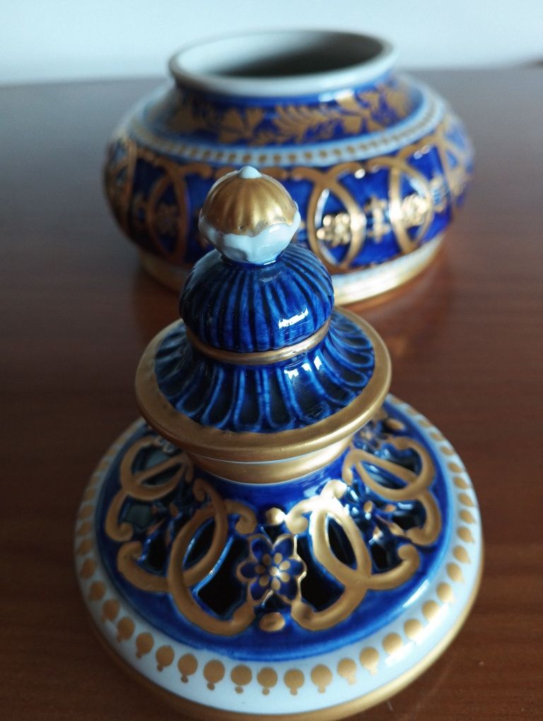 Pote italiano modelado e pintado à mão