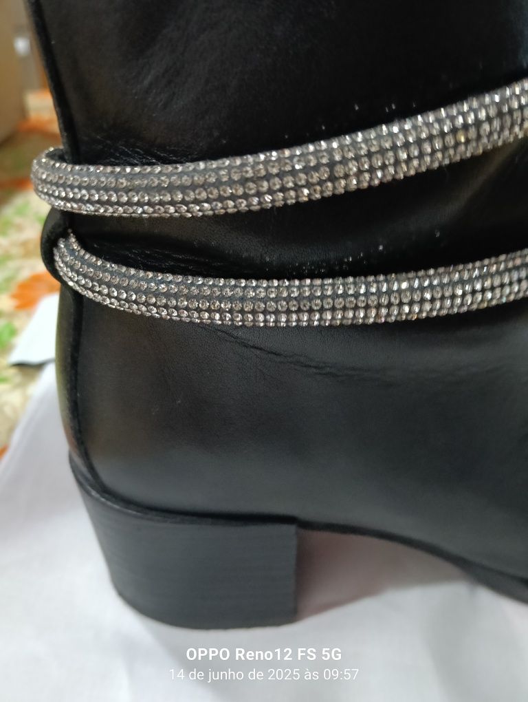 Botas originais da IN.NOVE