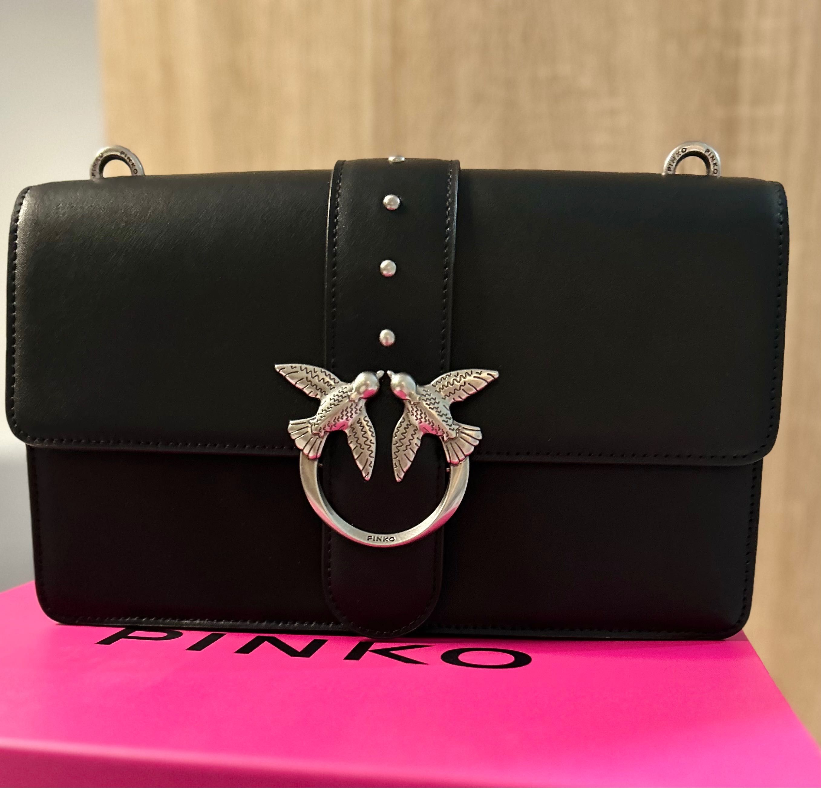 Torebka Pinko Classic Love Bag Icon z biżuteryjnym paskiem