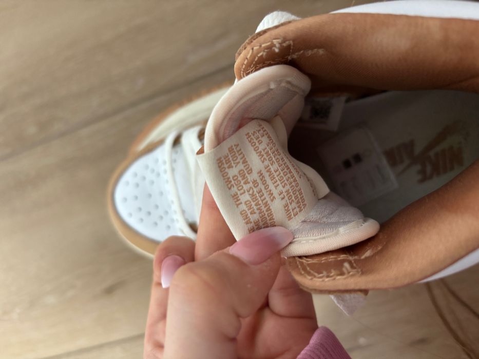 Jordan Air 1 Retro High OG praline