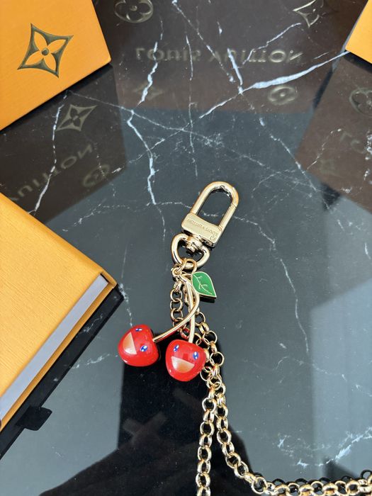 Nowy złoty brelok Louis Vuitton LV zawieszka do torby pudelko torba