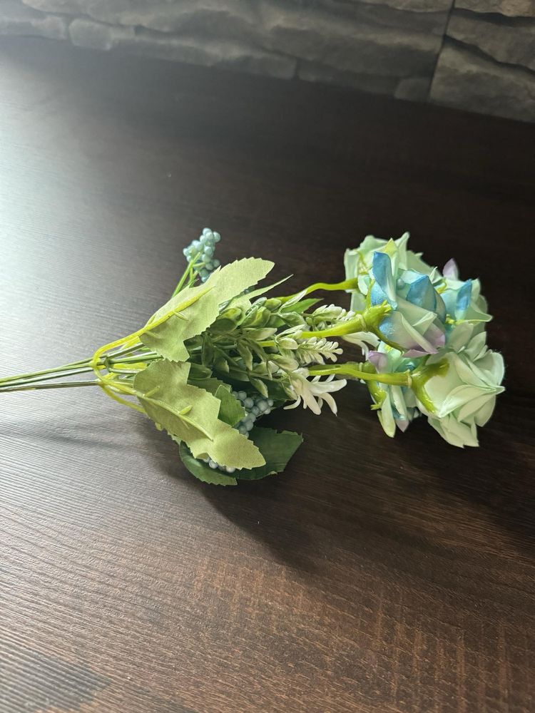 Bukiet sztucznych kwiatów 35cm 48tknkw