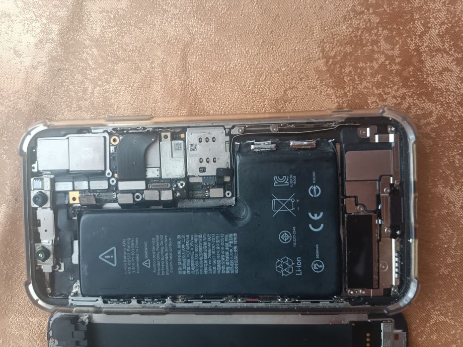 iPhone x на запчастини, 64gb 92%акб