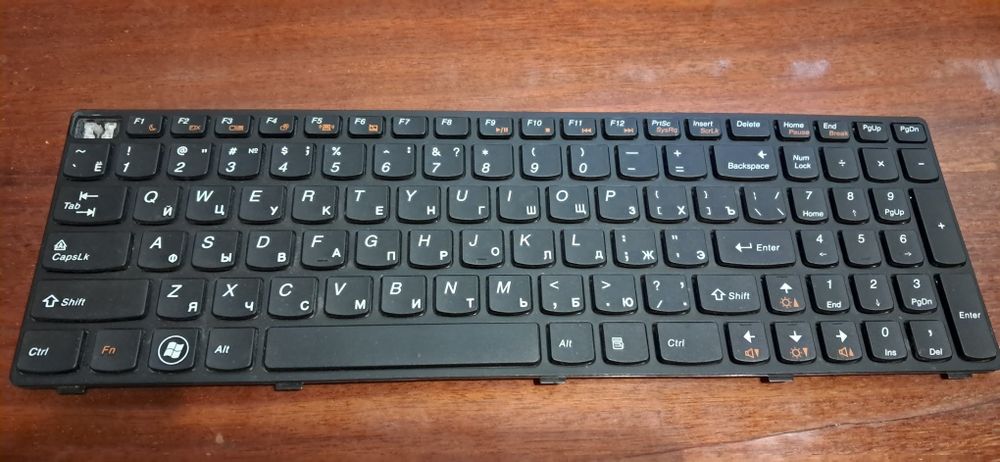 Запчасти на ноутбук Lenovo G770