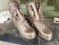 Nowe zimowe buty taktyczne
