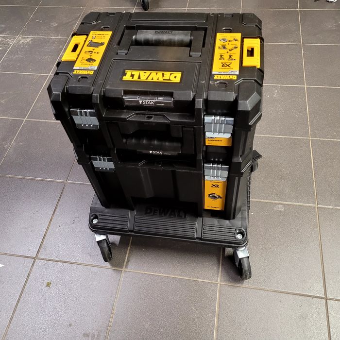 Zestaw skrzynka Tstak VI skrzynka Tstak  wozek 100kg