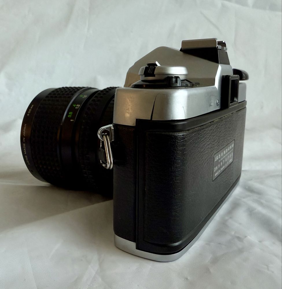 Minolta XG-1 z 2 obiektywami + torba i uszczelnienia