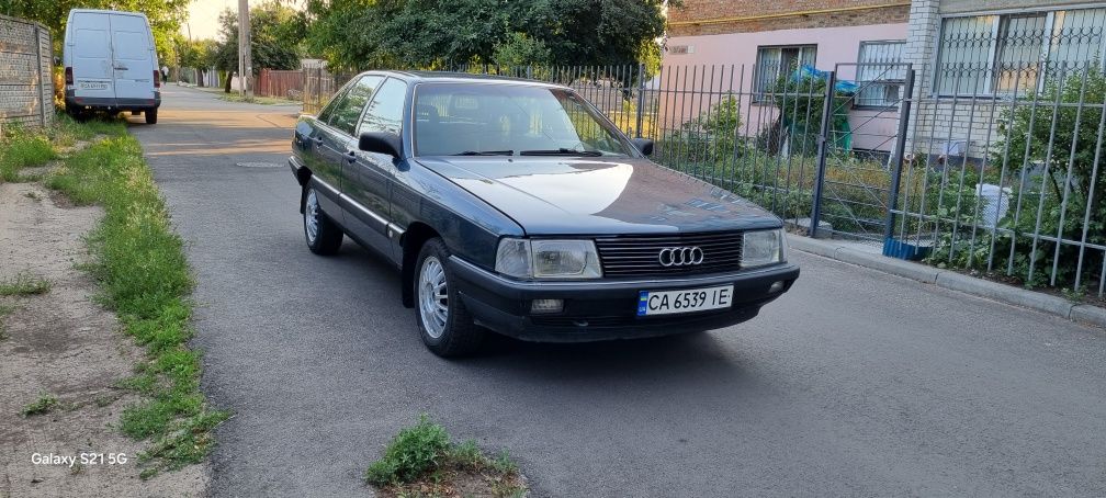 Продам Audi 100с3 г/б